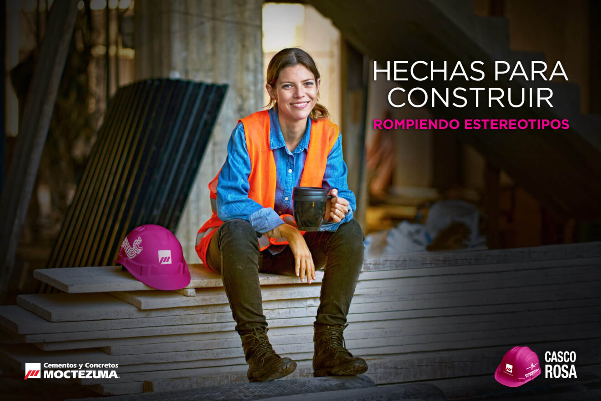 Mujer descansando campaña casco rosa para cementos Moctezuma por Carbono Agencia.
