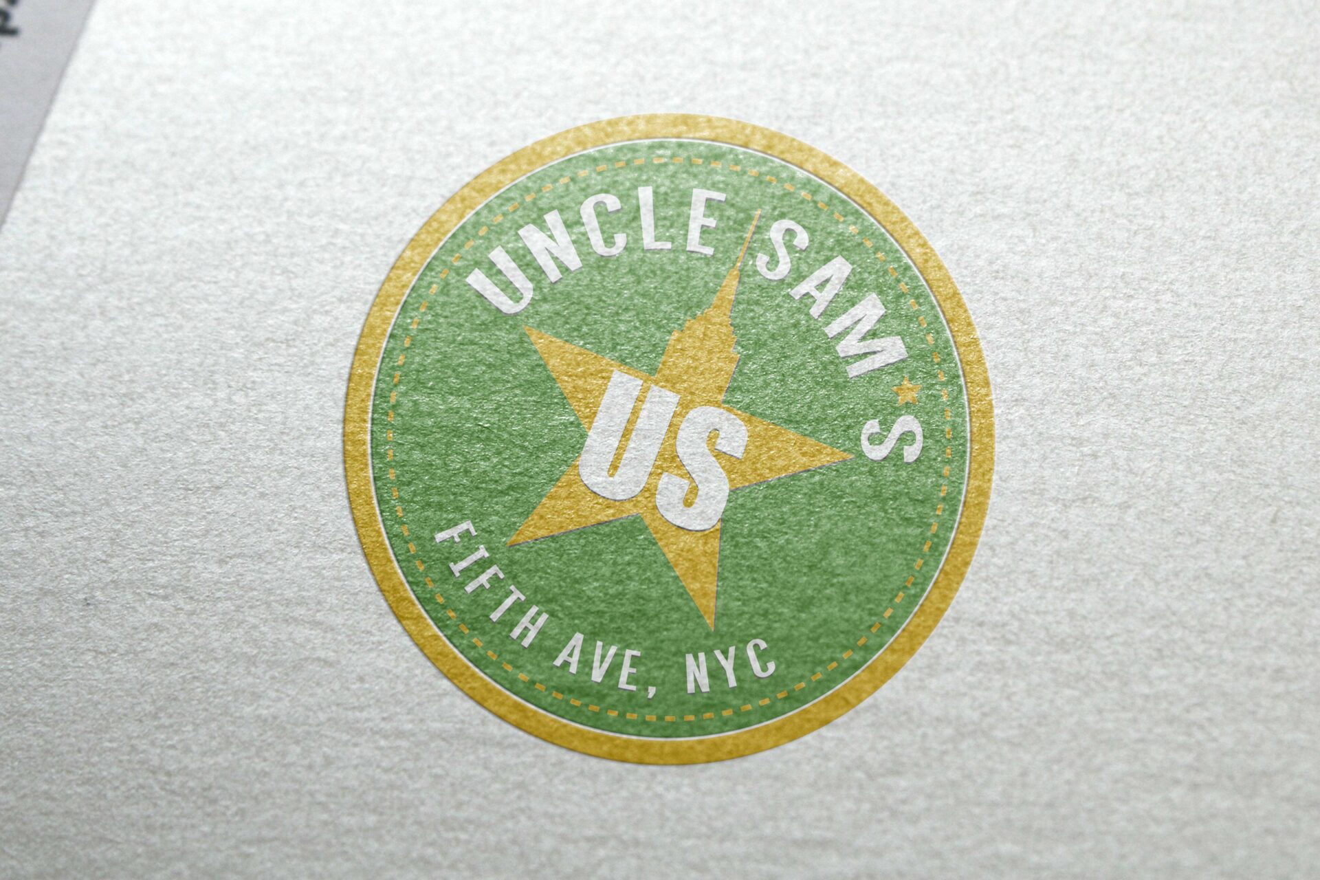 Carbono Agencia de Branding para Uncle Sam's New York 5th Ave: impresos de marketing.